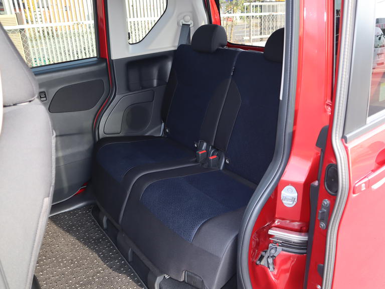 福祉車両全国販売「オアシスジャパン」のホームページをご覧ください。福祉車両約60台展示中！各地のお客様の声も多数掲載。ライブカメラによる生中継のデモで詳しく車両をご覧いただけます。ご安心ください。