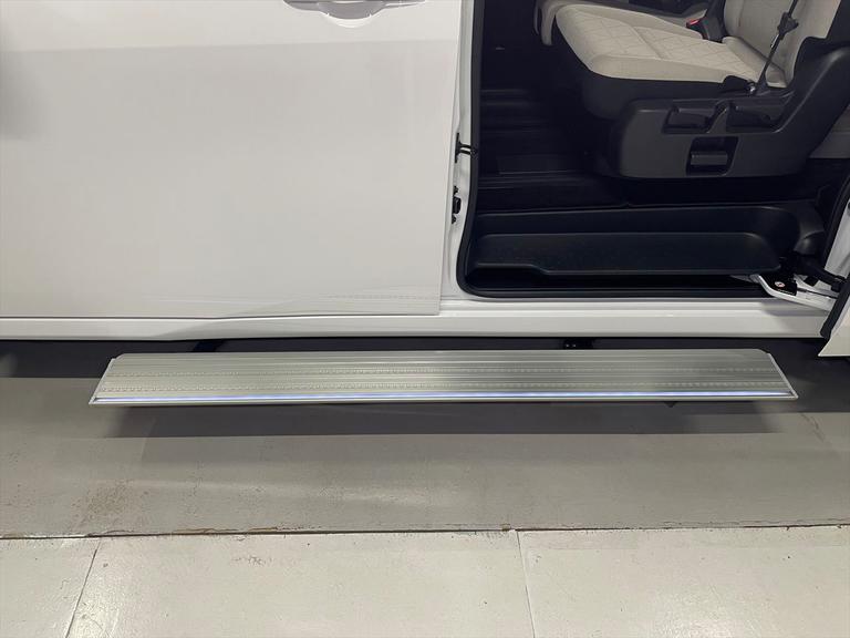 来店不要オンライン商談を実施しています。お気軽にお問合せ下さい。