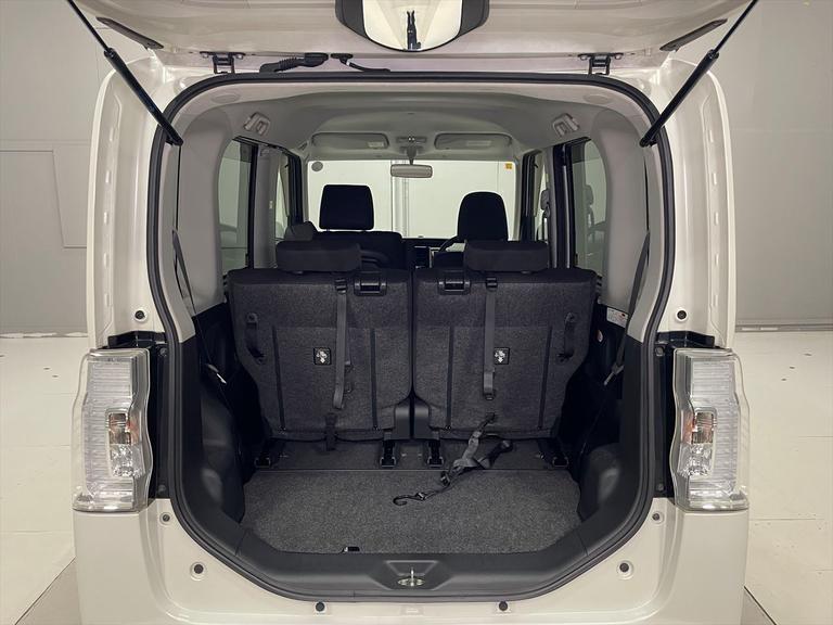 尚、エンジン、ミッション以外の部位の保証が必要な方はあったら「たすかる」中古車保証のスタンダードプラン、プラチナプランといった有料保証をおすすめいたします。