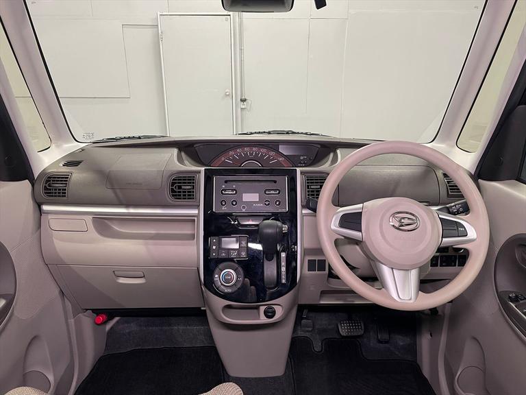 当社は福祉車両見て・触れて・選べる福祉車両のみを販売・買取する福祉車両専門店です。営業・メンテナンススタッフは福祉車両の有資格者です。福祉車両のことは福祉車両のたすかるにお任せください！