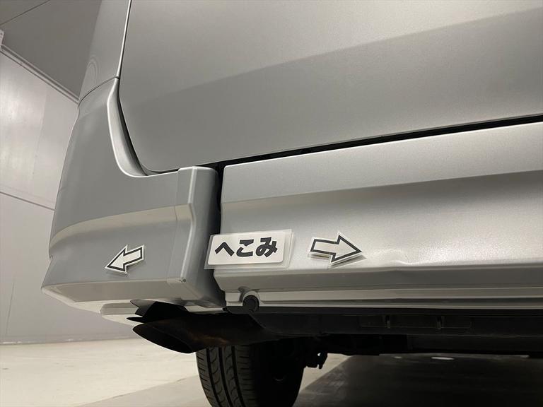 へこみが数カ所あります