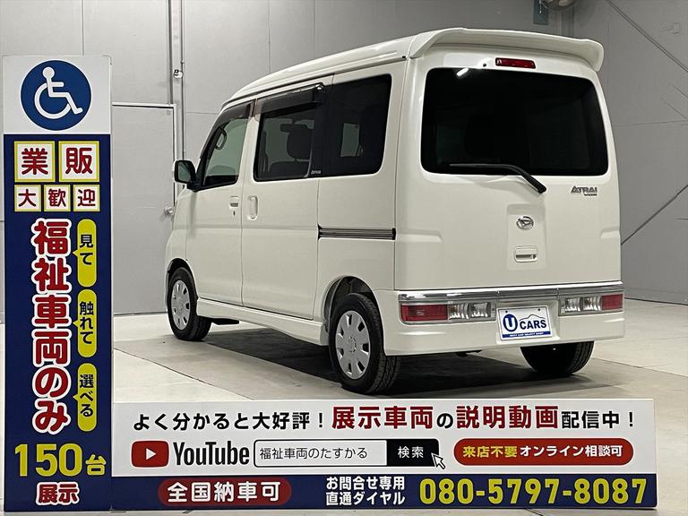 ３段階点検を全車徹底して行います。仕入れ時点検・ご購入頂いた後の点検・福祉車両取扱士スペシャリストによる納車前の最終点検の３段階の車両点検をクリアした車両を納車いたします。