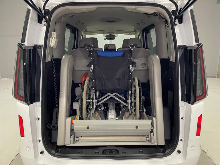 尚、エンジン、ミッション以外の部位の保証が必要な方はあったら「たすかる」中古車保証のスタンダードプラン、プラチナプランといった有料保証をおすすめいたします。