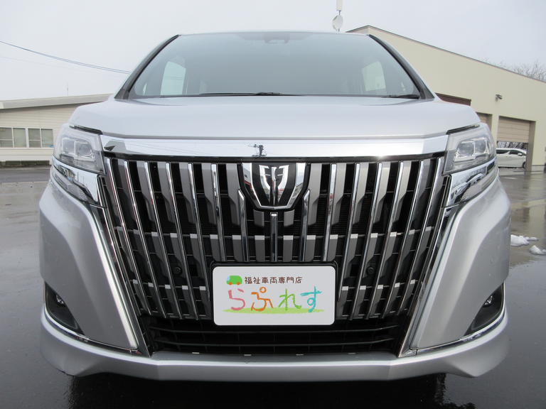 車検時や修理時、又は納車までの繋ぎの代車も全て福祉車輌です！