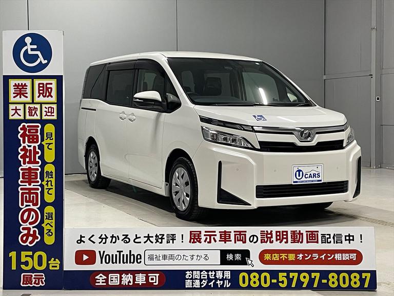 ３段階点検を全車徹底して行います。仕入れ時点検・ご購入頂いた後の点検・福祉車両取扱士スペシャリストによる納車前の最終点検の３段階の車両点検をクリアした車両を納車いたします。