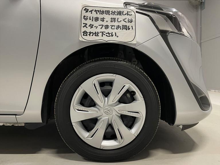タイヤは現状渡しになります。詳しくはスタッフまでお問い合わせ下さい。