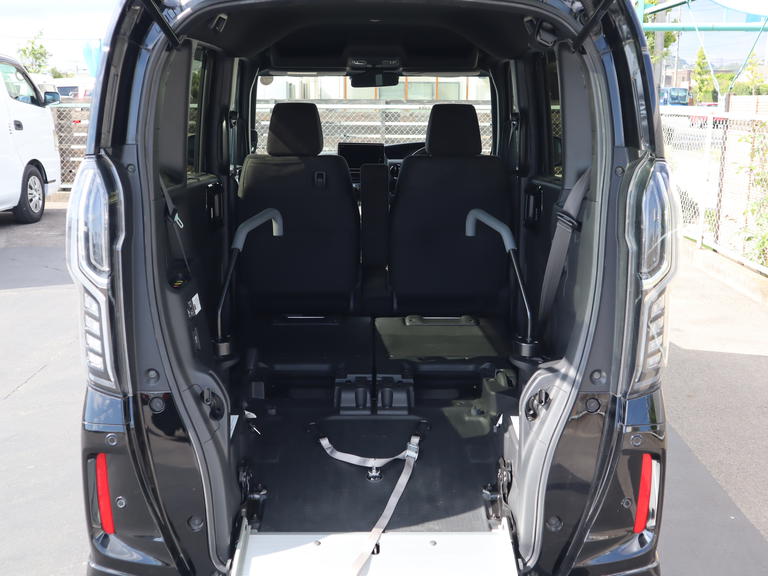 福祉車両全国販売「オアシスジャパン」のホームページをご覧ください。福祉車両約60台展示中！各地のお客様の声も多数掲載。ライブカメラによる生中継のデモで詳しく車両をご覧いただけます。ご安心ください。