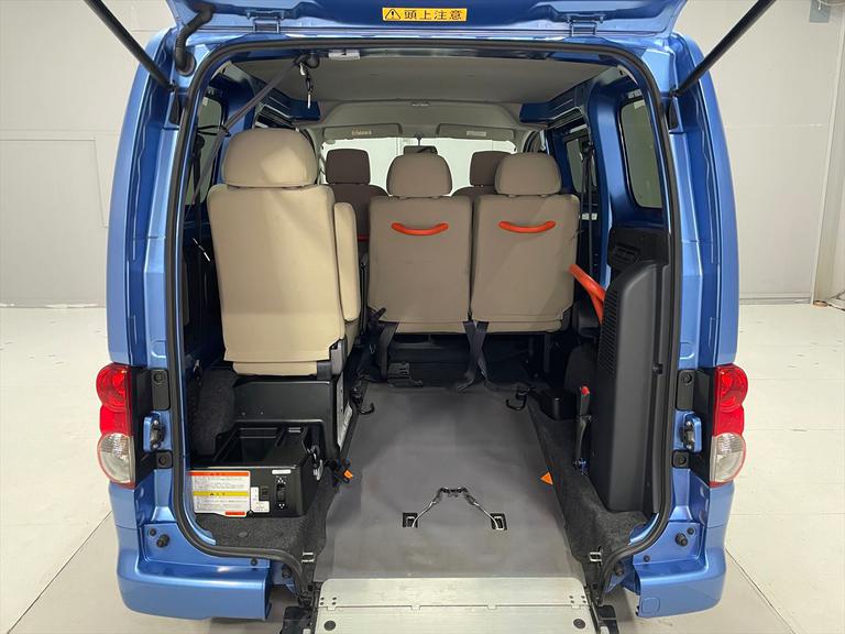 たすかる独自の福祉装置専用点検記録簿で入念点検。購入後の故障予防や修理対応。介護車両、福祉装置、車いす固定のお困りごとは、福祉車両のたすかるにお任せください！