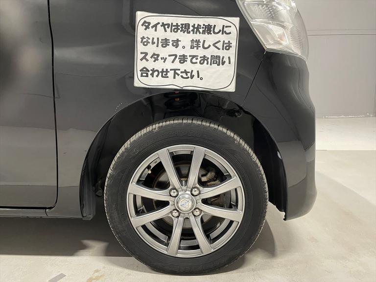 タイヤは現状渡しになります。詳しくはスタッフまでお問い合わせ下さい。