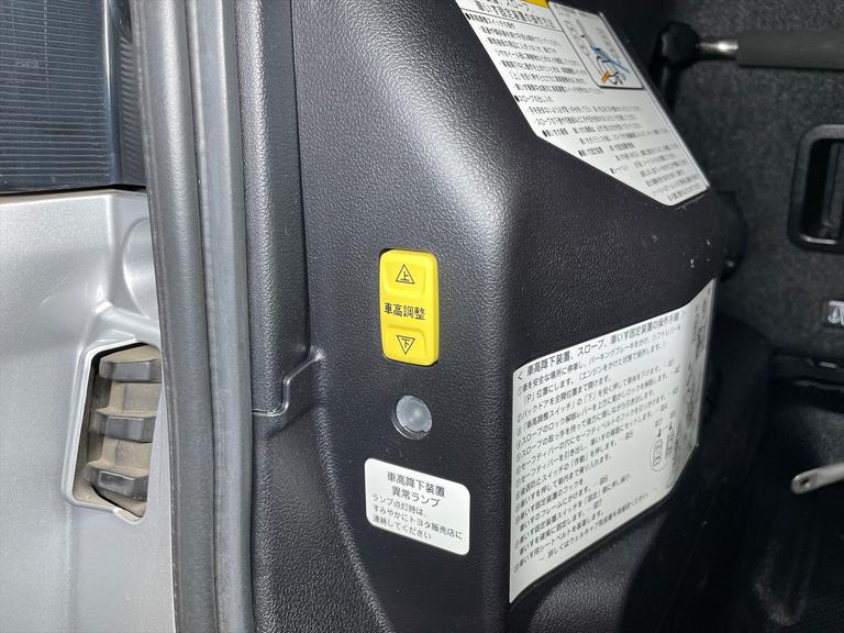 スタッフが少人数の為、急にご来店頂いてもご対応出来ない場合がありますので前日までにお電話頂ければ幸いです。宜しくお願い致します。