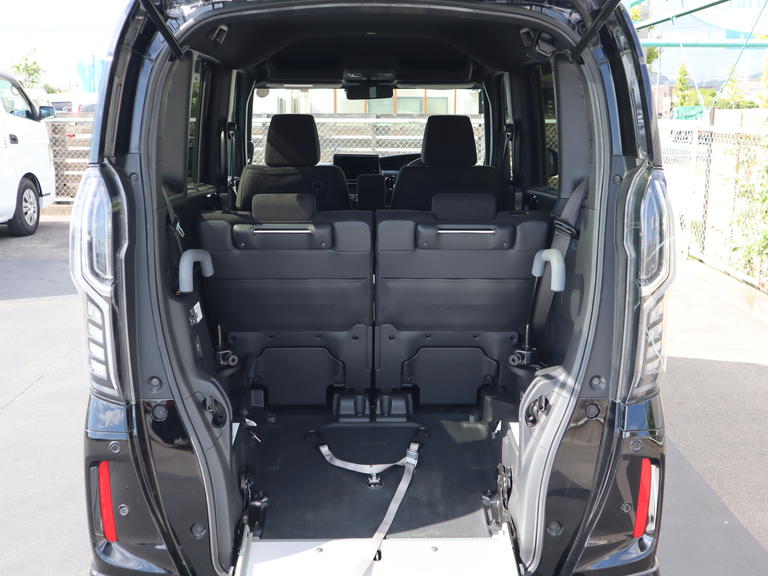 福祉車両全国販売「オアシスジャパン」のホームページをご覧ください。福祉車両約60台展示中！各地のお客様の声も多数掲載。ライブカメラによる生中継のデモで詳しく車両をご覧いただけます。ご安心ください。