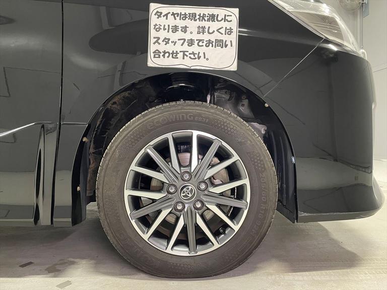 タイヤは現状渡しになります。詳しくはスタッフまでお問い合わせ下さい。