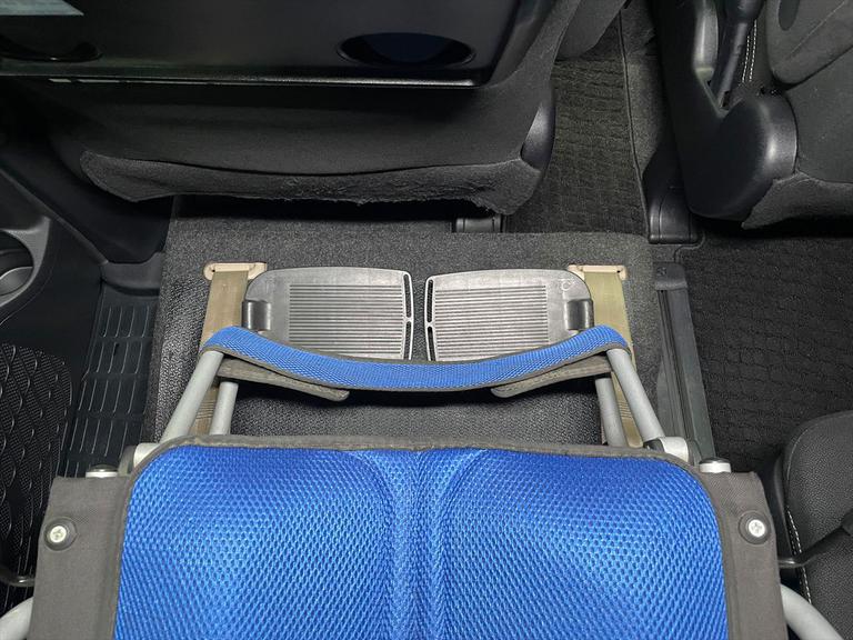 ３段階点検を全車徹底して行います。仕入れ時点検・ご購入頂いた後の点検・福祉車両取扱士スペシャリストによる納車前の最終点検の３段階の車両点検をクリアした車両を納車いたします。