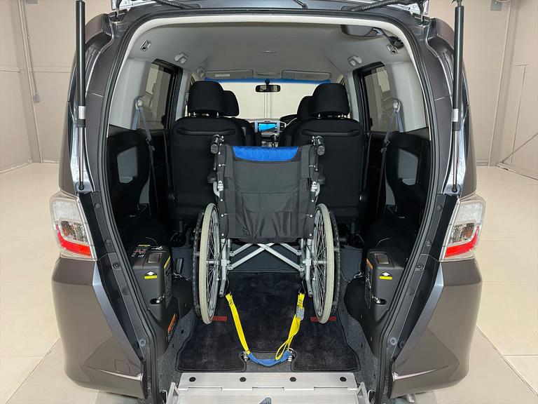 ☆福祉車両のみ１５０台展示！【見て】【触れて】【選べる】福祉車両専門店☆