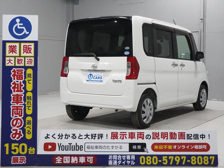 清掃には一切の妥協をしません。福祉装置は分解し清掃を実施。全車両、車専用業務用消臭・除菌剤を使用し、消臭・除菌を行っております。
