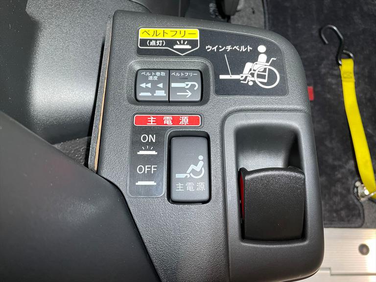 ☆福祉車両のみ１５０台展示！【見て】【触れて】【選べる】福祉車両専門店☆