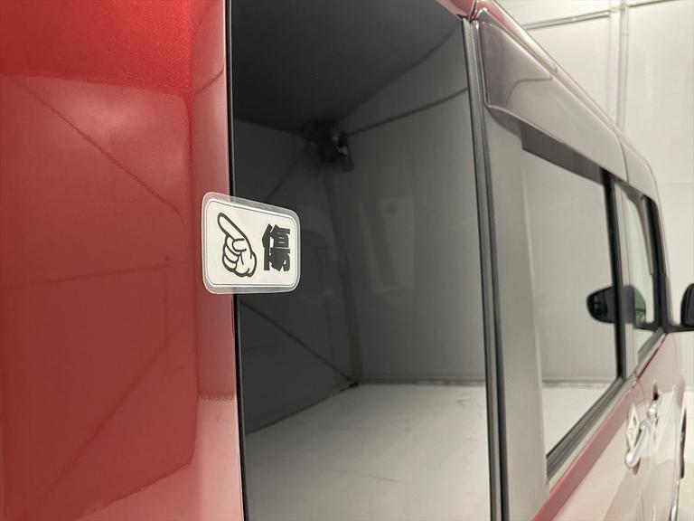 キズが数箇所あります