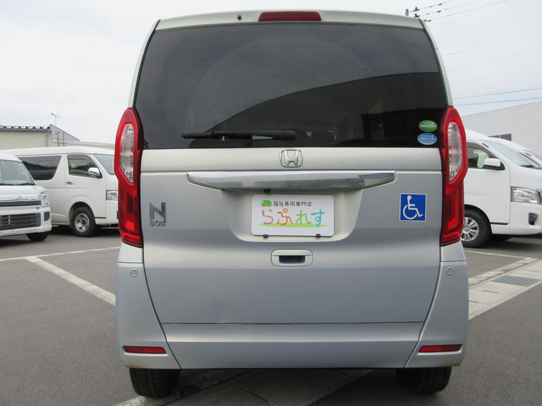 納車時には福祉装置の正しい使い方も丁寧にご説明致します！