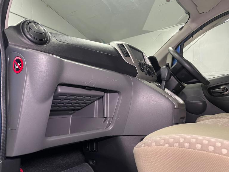 3段階点検を全車徹底。仕入れ時・購入後・納車前の福祉車両取扱士スペシャリストによる最終点検をクリアした、安心の中古福祉車両を納車いたします。