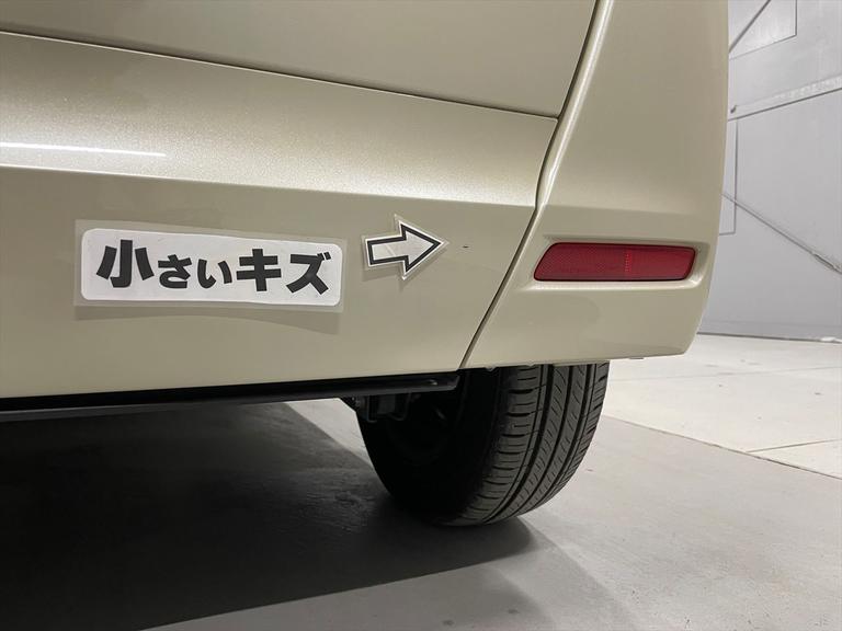 小さいキズがあります