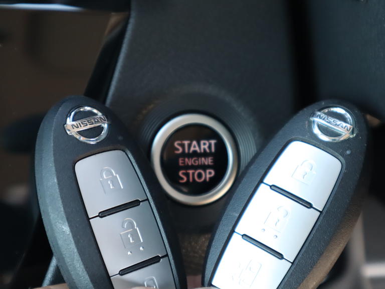 福祉車両全国販売「オアシスジャパン」のホームページをご覧ください。福祉車両約60台展示中！各地のお客様の声も多数掲載。ライブカメラによる生中継のデモで詳しく車両をご覧いただけます。ご安心ください。