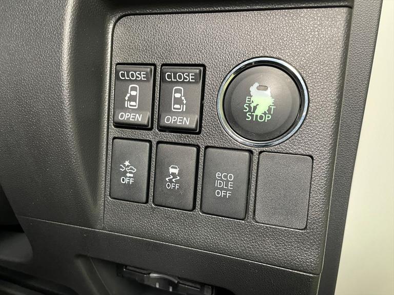 スタッフが少人数の為、急にご来店頂いてもご対応出来ない場合がありますので前日までにお電話頂ければ幸いです。宜しくお願い致します。