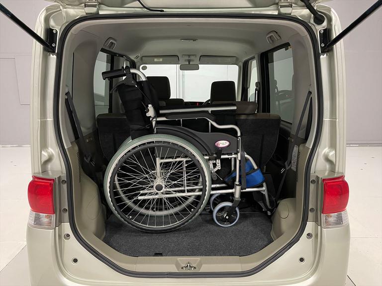 尚、エンジン、ミッション以外の部位の保証が必要な方はあったら「たすかる」中古車保証のスタンダードプラン、プラチナプランといった有料保証をおすすめいたします。