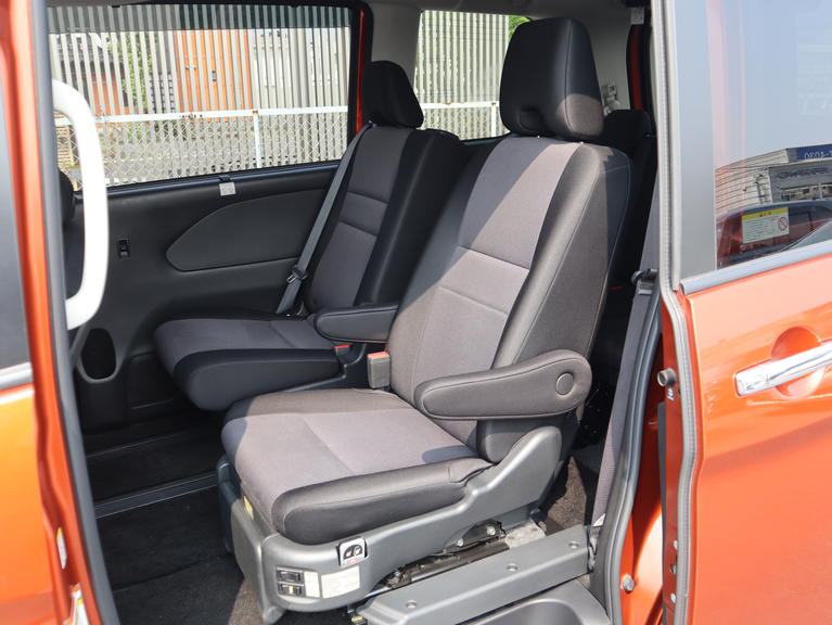 福祉車両全国販売「オアシスジャパン」のホームページをご覧ください。福祉車両約60台展示中！各地のお客様の声も多数掲載。ライブカメラによる生中継のデモで詳しく車両をご覧いただけます。ご安心ください。