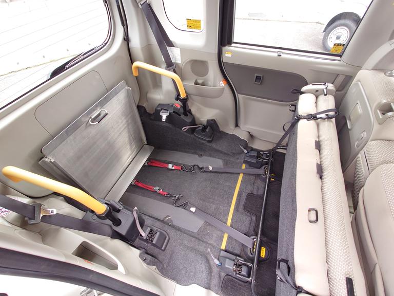 車いす積載スペース