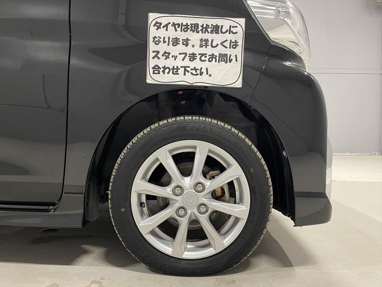 タイヤは現状渡しになります。詳しくはスタッフまでお問い合わせ下さい。