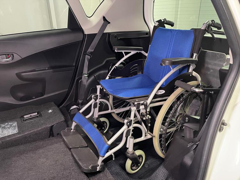福祉車両取扱士スペシャリストの（一社）日本福祉車輌協会の資格を取得したスタッフが多数在籍。営業からメンテナンス担当まで福祉車両のプロです。福祉車両のことならどのような事でもお気軽にご相談ください。