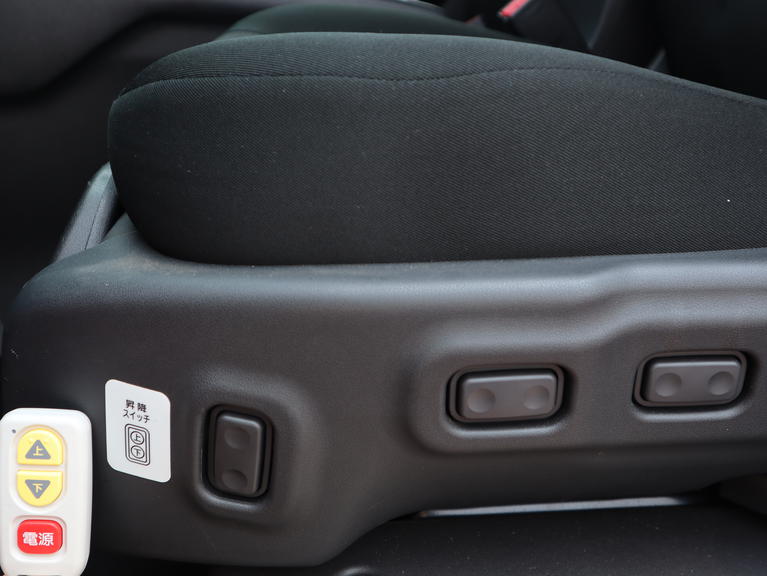 福祉車両全国販売「オアシスジャパン」のホームページをご覧ください。福祉車両約60台展示中！各地のお客様の声も多数掲載。ライブカメラによる生中継のデモで詳しく車両をご覧いただけます。ご安心ください。