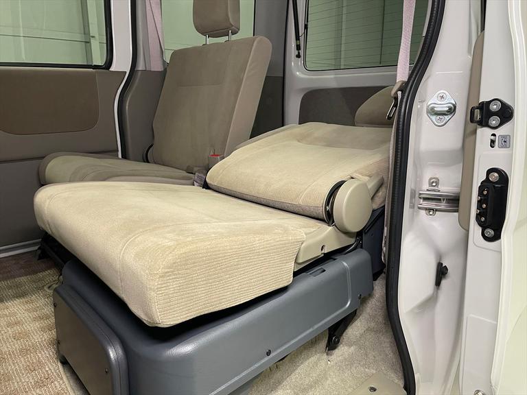 尚、エンジン、ミッション以外の部位の保証が必要な方はあったら「たすかる」中古車保証のスタンダードプラン、プラチナプランといった有料保証をおすすめいたします。