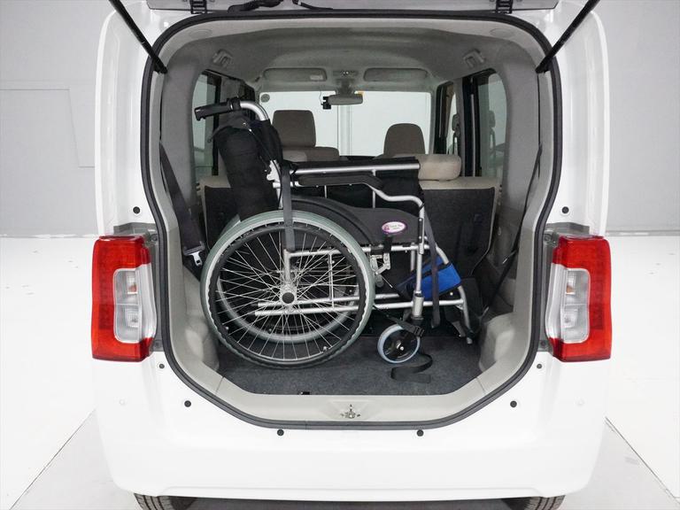 尚、エンジン、ミッション以外の部位の保証が必要な方はあったら「たすかる」中古車保証のスタンダードプラン、プラチナプランといった有料保証をおすすめいたします。
