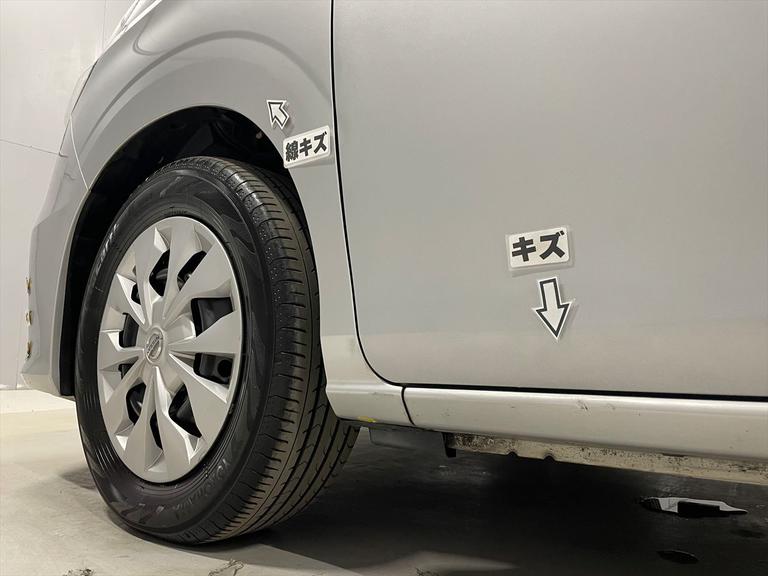 線キズ、キズがあります