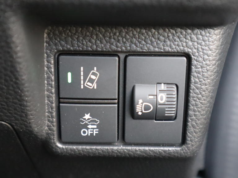 福祉車両全国販売「オアシスジャパン」のホームページをご覧ください。福祉車両約60台展示中！各地のお客様の声も多数掲載。ライブカメラによる生中継のデモで詳しく車両をご覧いただけます。ご安心ください。