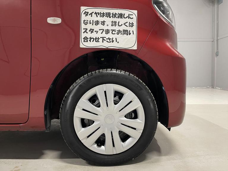 タイヤは現状渡しになります。詳しくはスタッフまでお問い合わせ下さい。