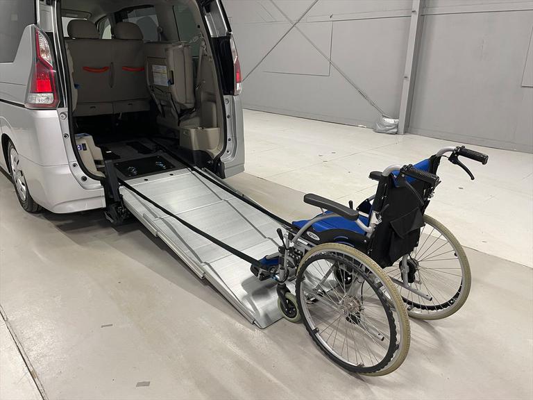 全車プラチナ保証付(最上級保証)でなんと406箇所(部位)を保証！設定上限32万円が支払総額に。中古福祉車両も安心です。※一部15年経過車・15万K以上走行車は対象外。