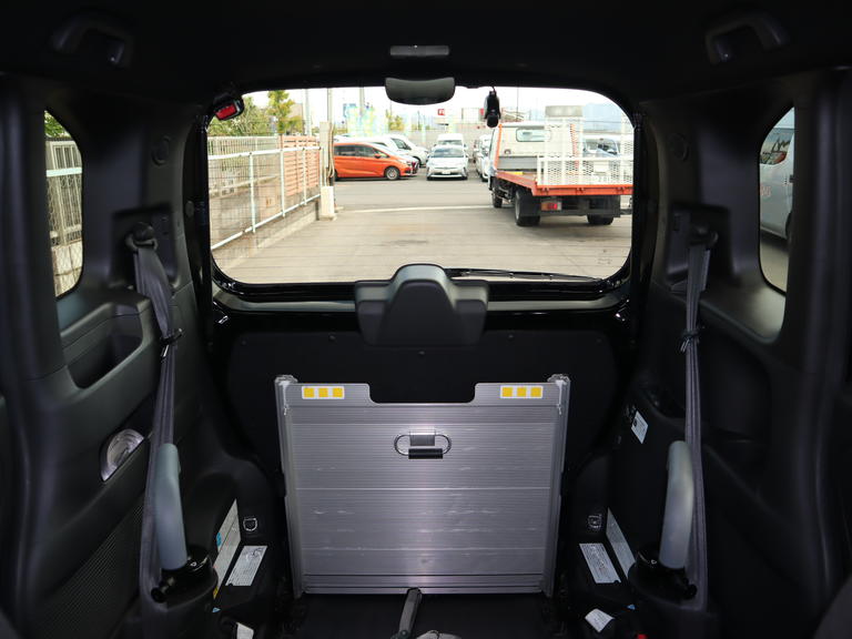 福祉車両全国販売「オアシスジャパン」のホームページをご覧ください。福祉車両約60台展示中！各地のお客様の声も多数掲載。ライブカメラによる生中継のデモで詳しく車両をご覧いただけます。ご安心ください。