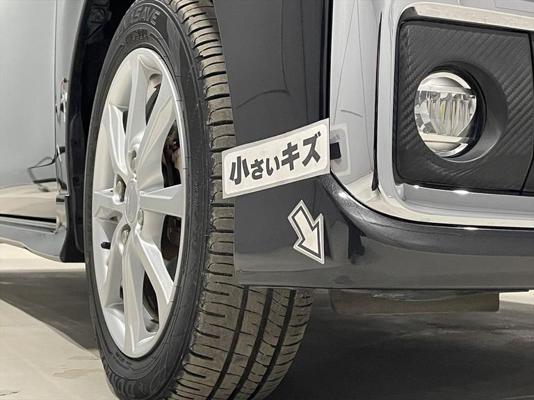 小さいキズがあります