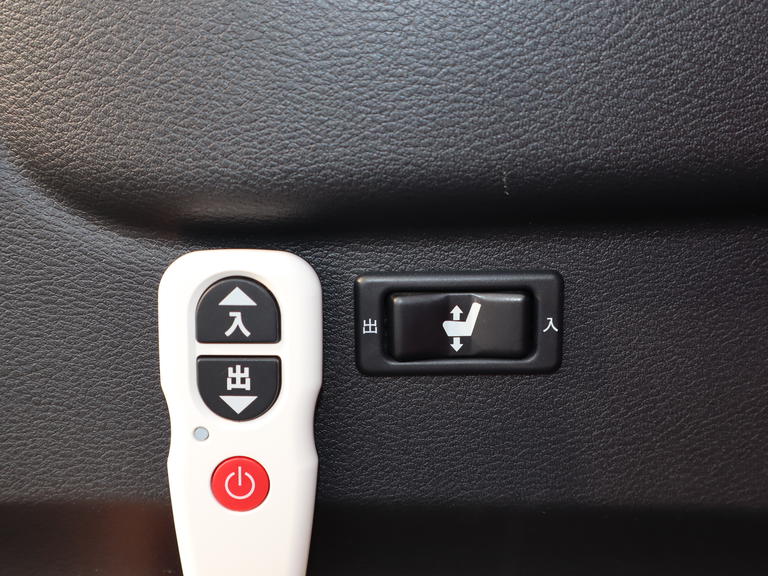 福祉車両全国販売「オアシスジャパン」のホームページをご覧ください。福祉車両約60台展示中！各地のお客様の声も多数掲載。ライブカメラによる生中継のデモで詳しく車両をご覧いただけます。ご安心ください。